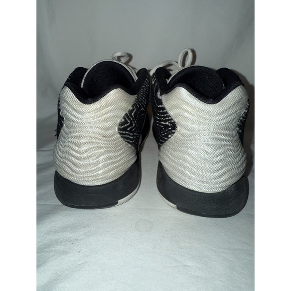 Nike KD 14 TB DA7850-001 Mens Sneakers 14 Black White Volt Basketball Shoes - Picture 4 of 9